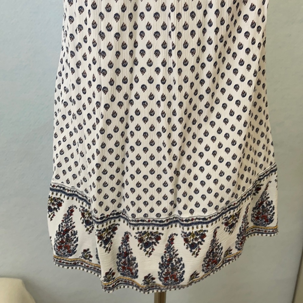 Old Navy Floral Tie Shoulder Strap Ruched TankTop - Picture 9 of 11
